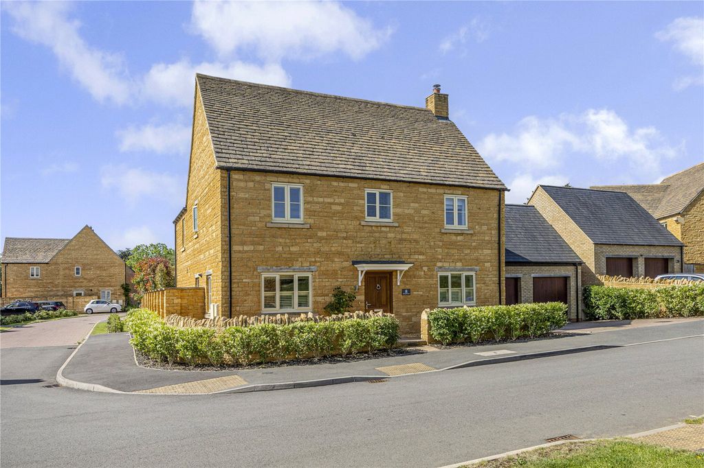 4 bed detached house for saleOlimpick Drive, Chipping Campden, Gloucestershire GL55