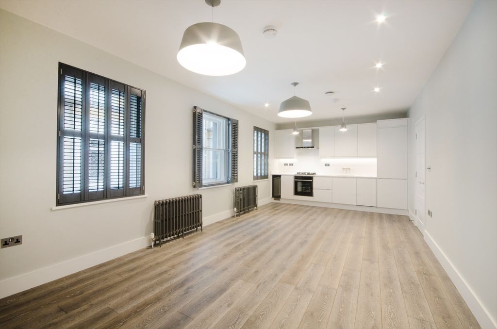 Property photo 3 of 22 5210133