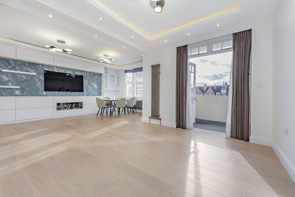 Property photo 3 of 16 0347