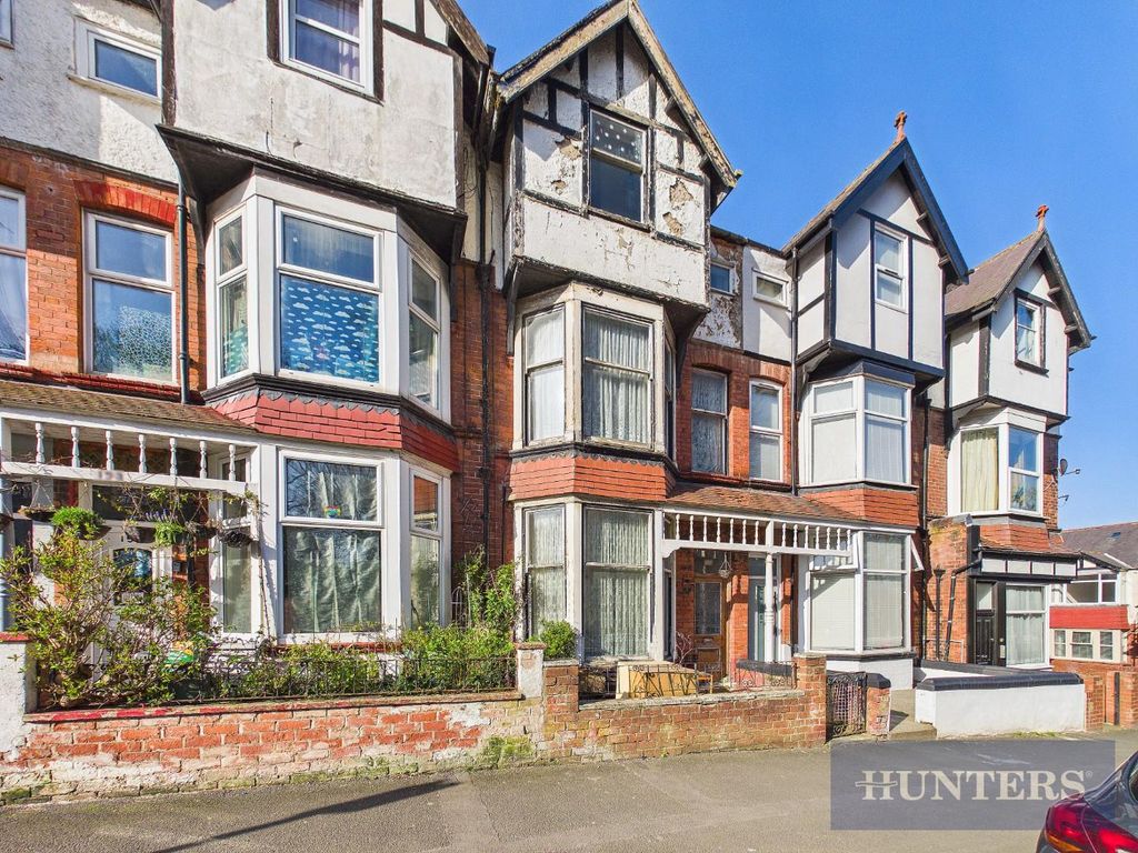 Property photo 1 of 27 Cam05316G0-Pr0395-Still049.Jpg