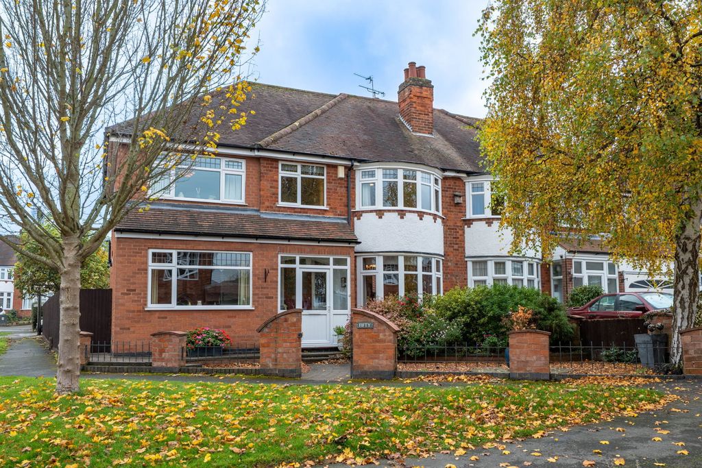 Property photo 1 of 31