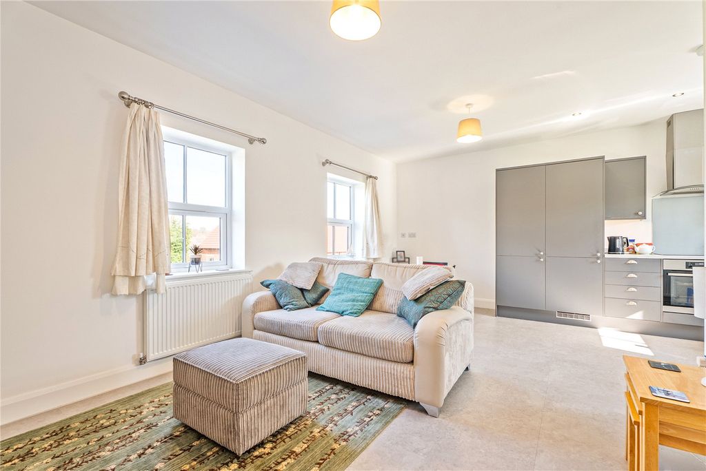 Property photo 2 of 14 Picture No. 05