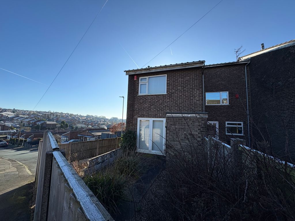 Property photo 1 of 18 Outside