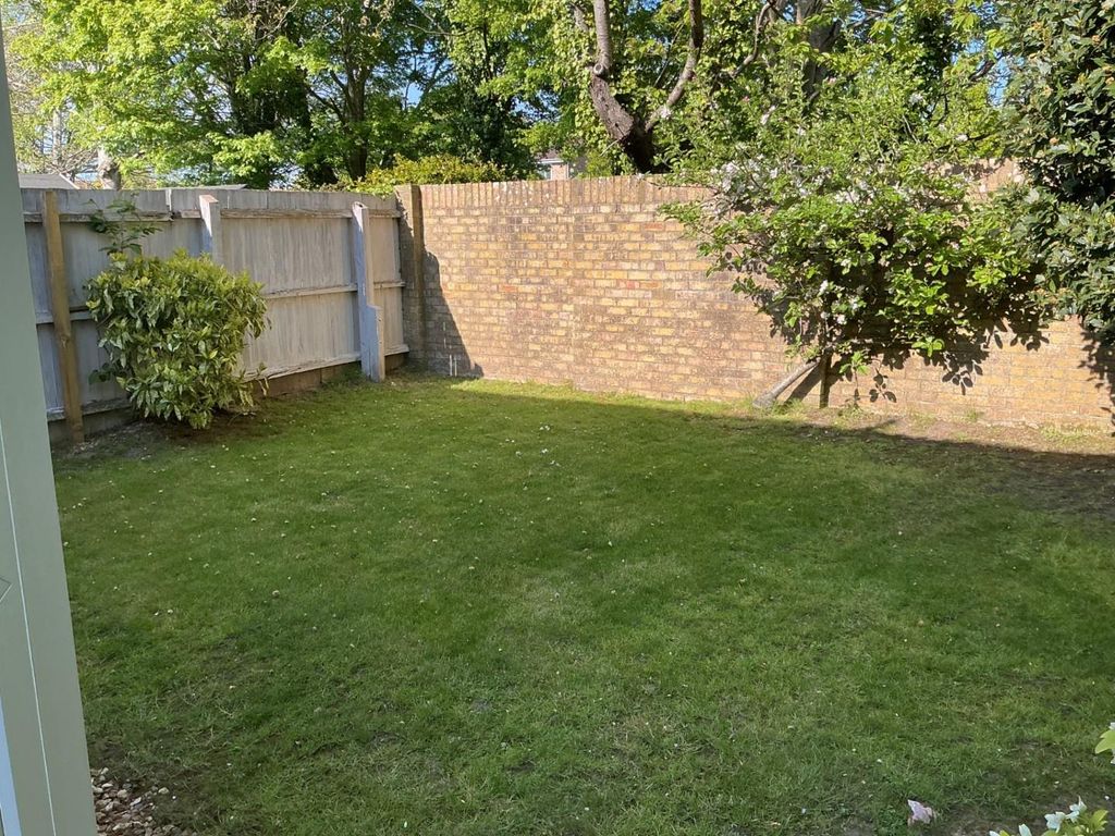 Property photo 2 of 15 3917B58E-0426-4B50-9Fa9-E41c9d6c323d.Jpg