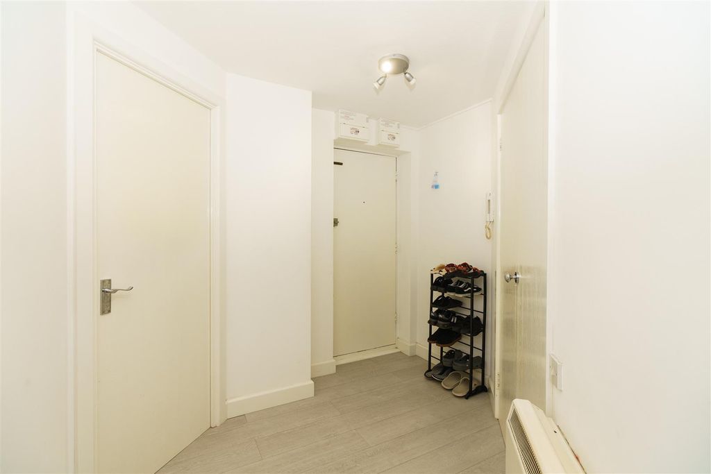 Property photo 3 of 10 Sbp01016.Jpg