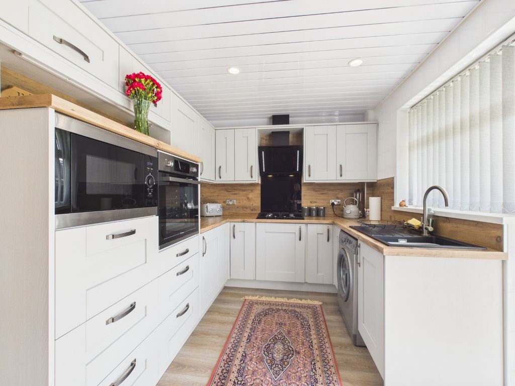 Property photo 2 of 11 5075731