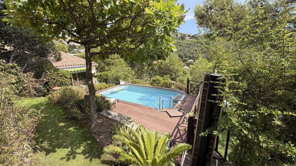 Property photo 3 of 18