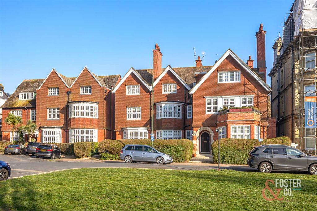 Property photo 1 of 16 Grand Avenue 8 Flat 9-019.Jpg