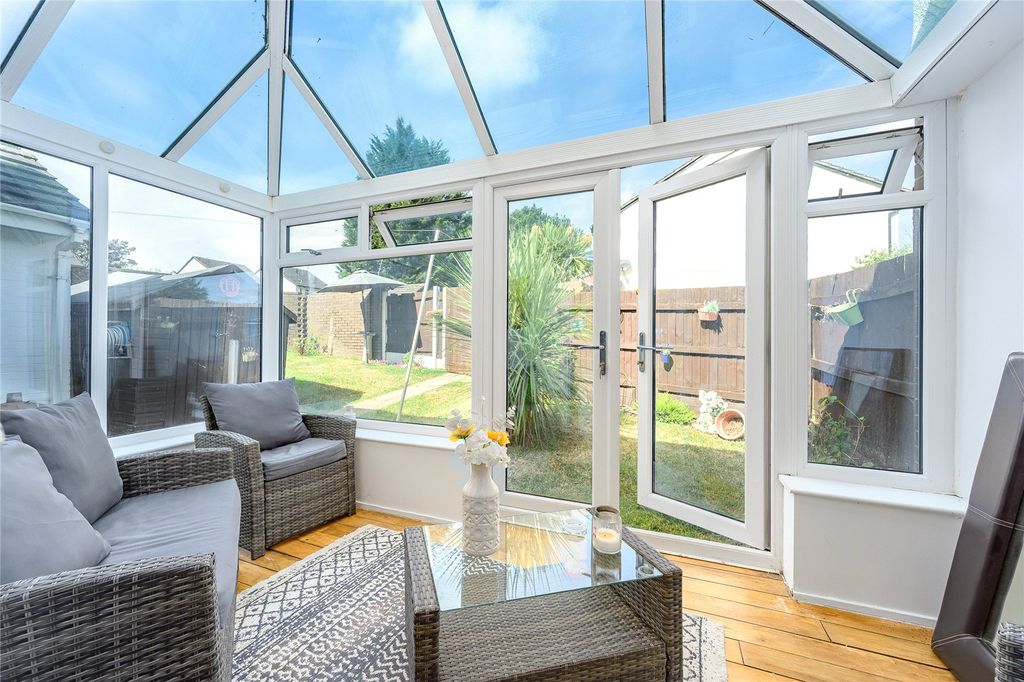Property photo 3 of 36 Picture No. 09