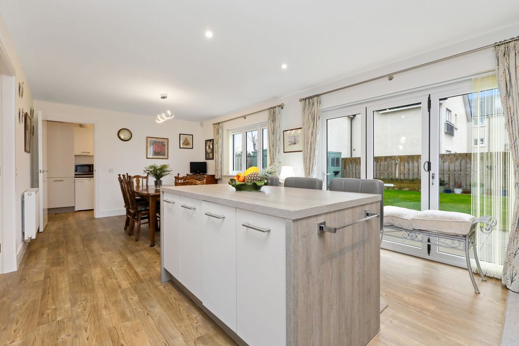 Property photo 1 of 31 Primary Property Image