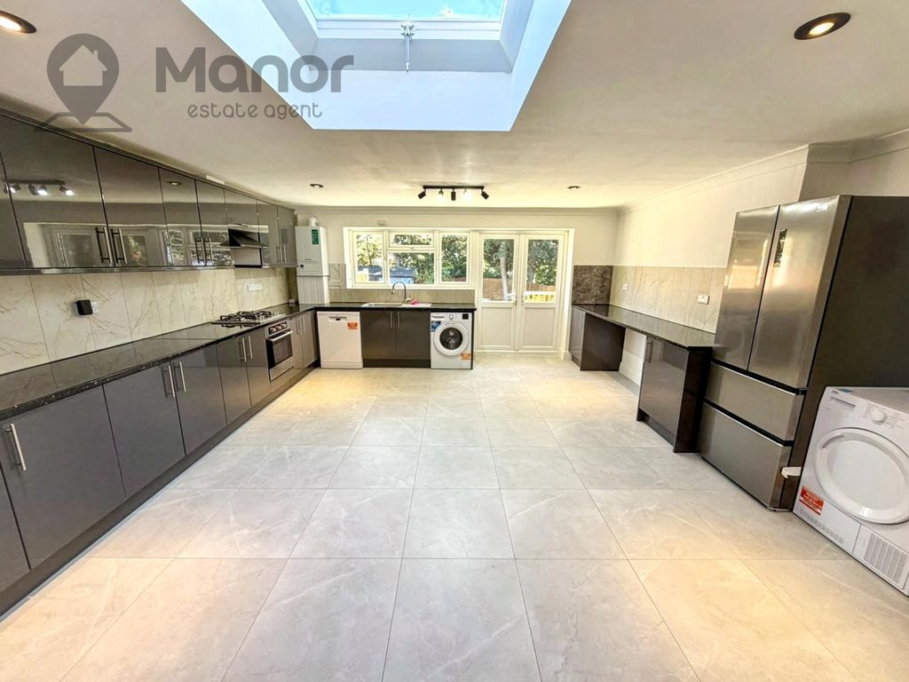 Property photo 1 of 30 Kitchen