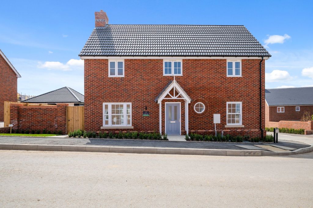 Property photo 1 of 18 The Chiltern