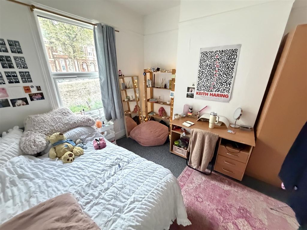 Property photo 3 of 11 Image00003.Jpeg