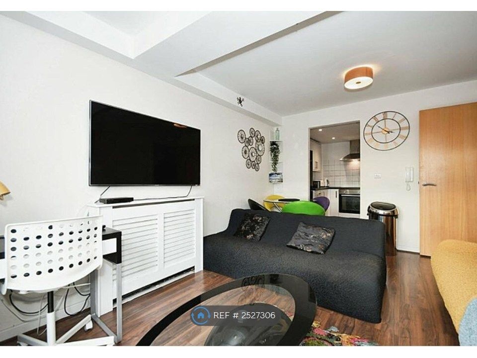 Property photo 3 of 24