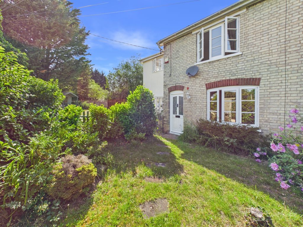 Property photo 1 of 21 Front Of House- Mark Stephens Ewemove Newmarket An