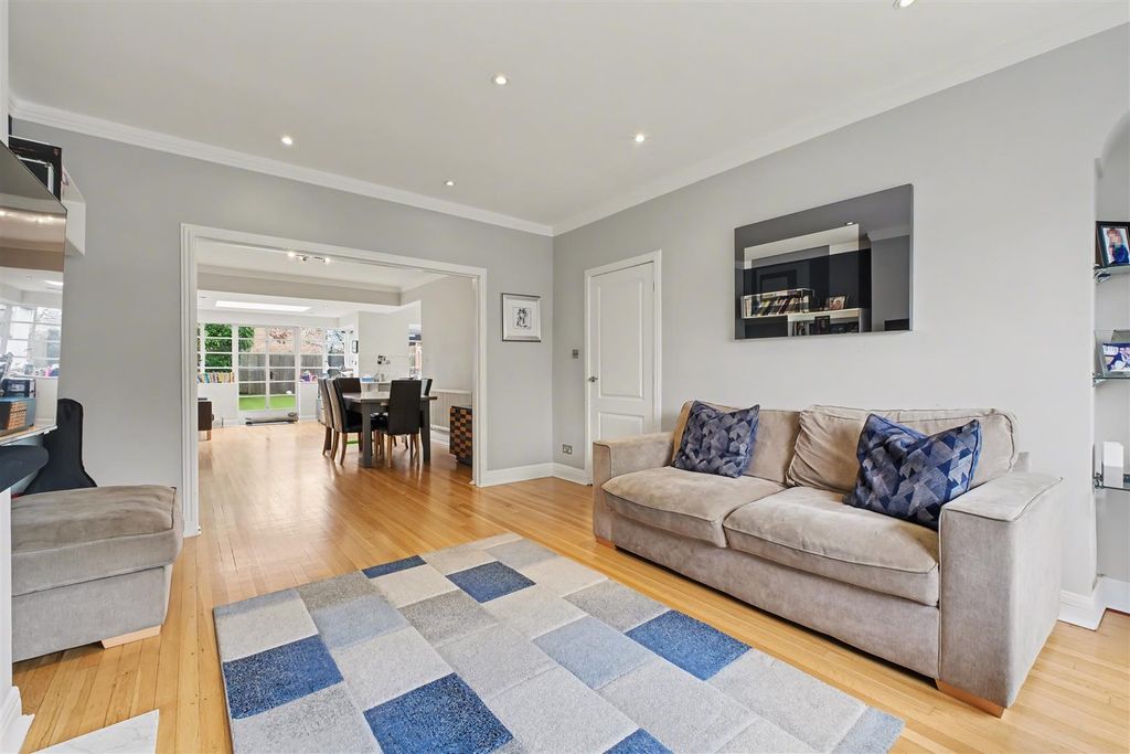 Property photo 3 of 17 3.Jpg