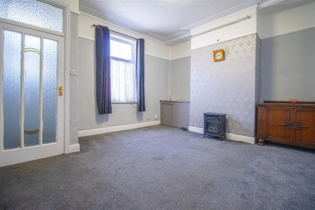 Property photo 2 of 9 Reception