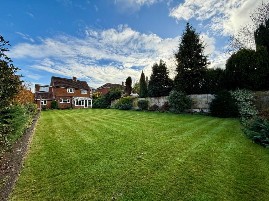 Property photo 2 of 18 Picture No. 14