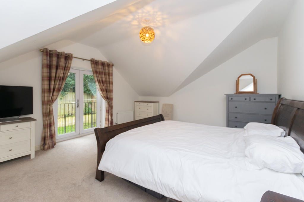 Property photo 2 of 3