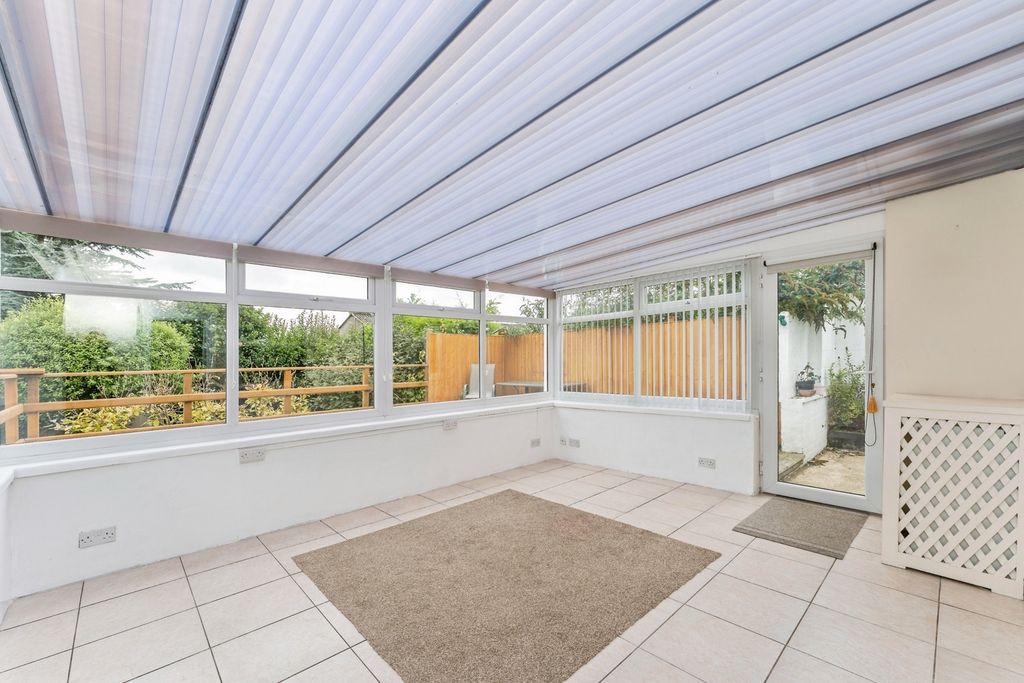 Property photo 3 of 17 Conservatory