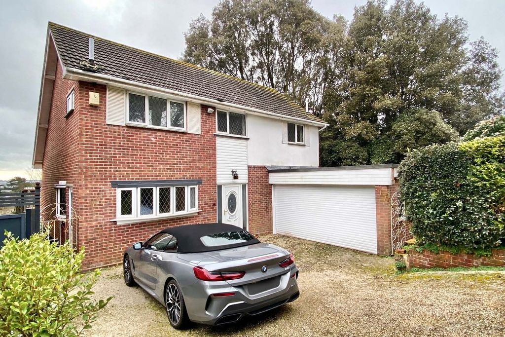 Property photo 1 of 24