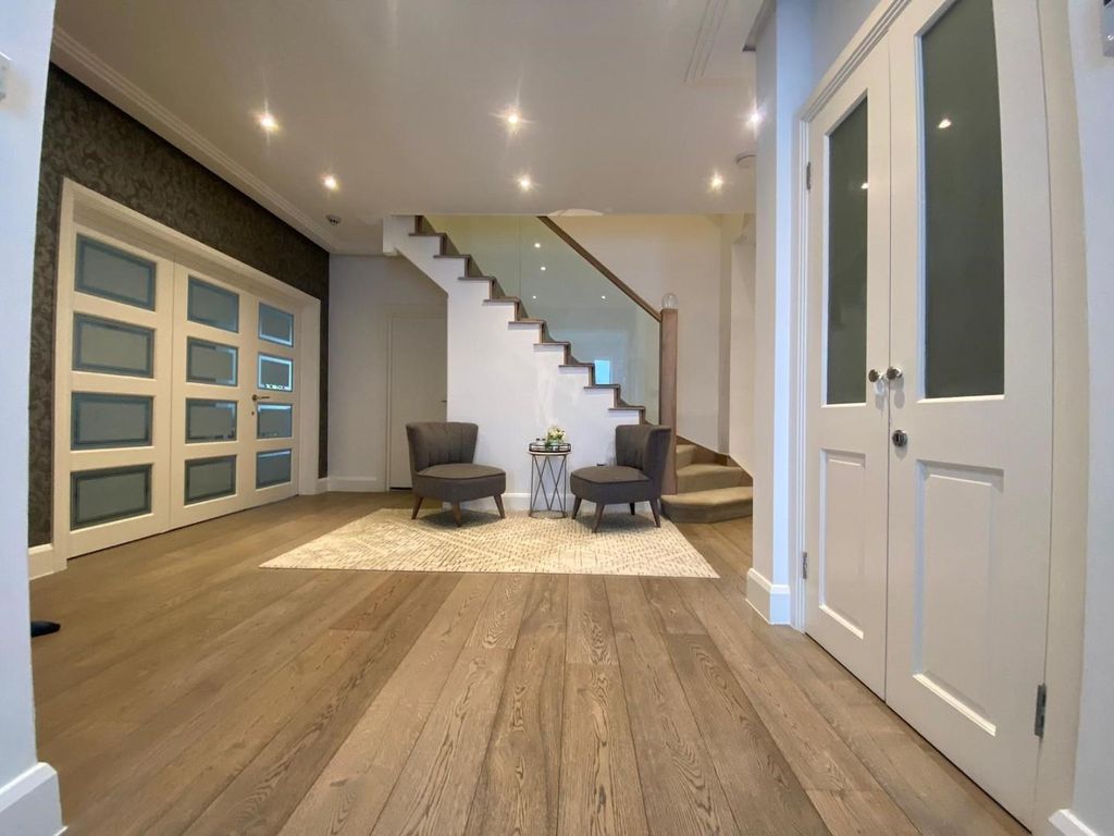 Property photo 3 of 32 Entrance 2.Jpg