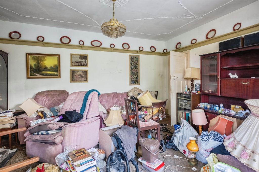 Property photo 3 of 20