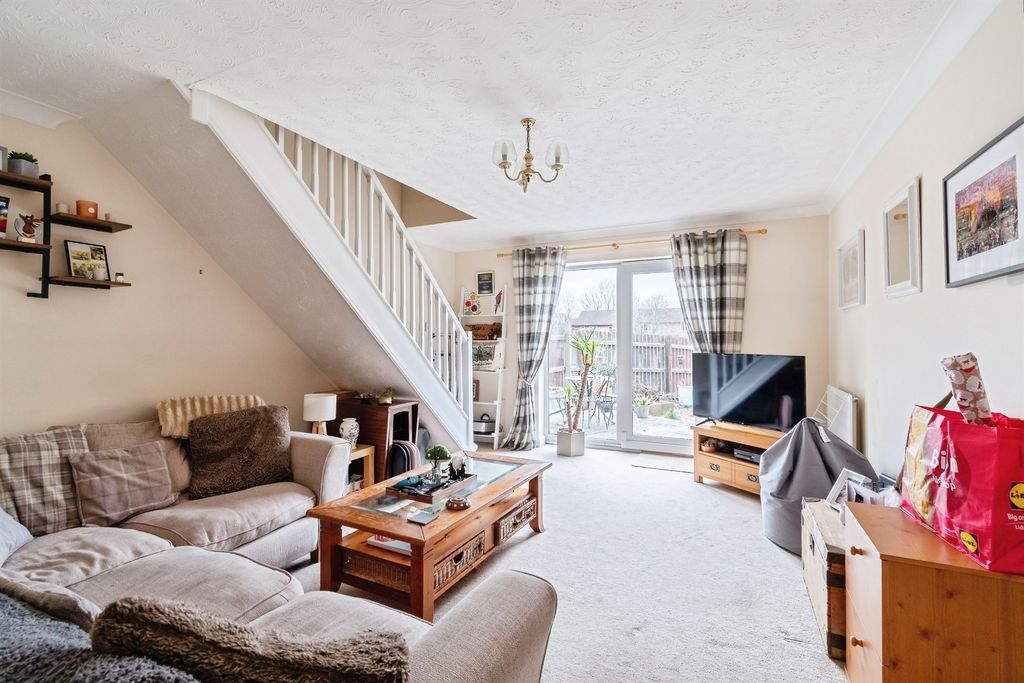 Property photo 2 of 17