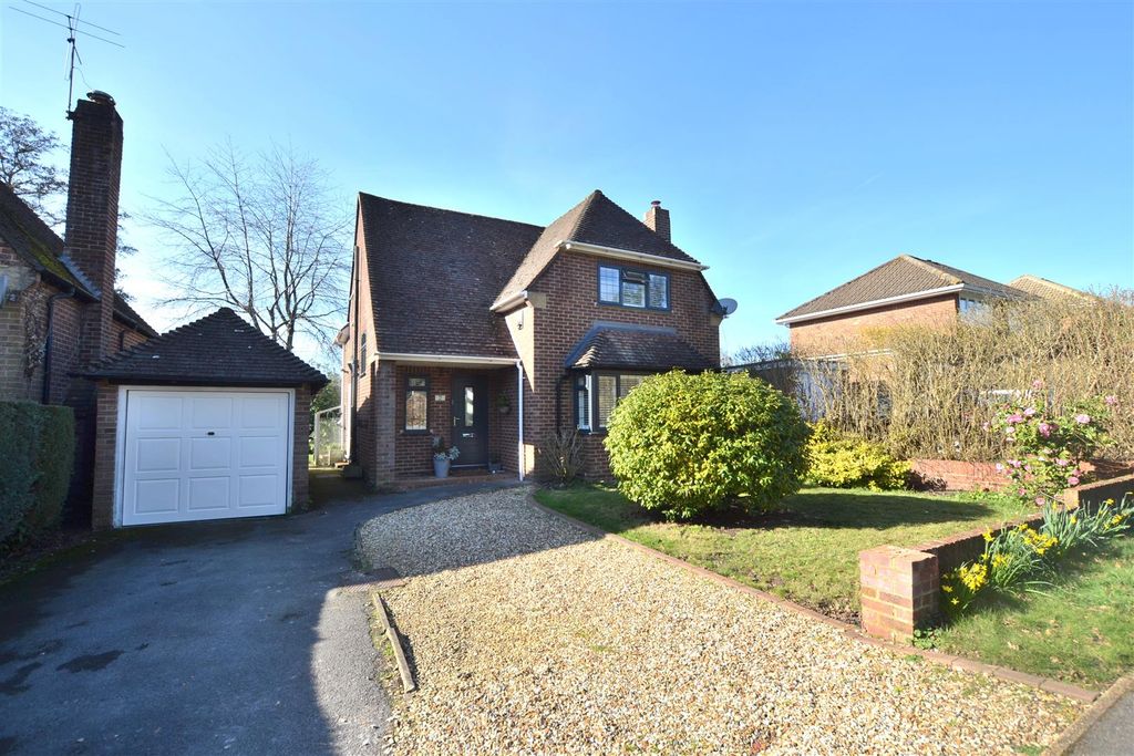 Property photo 1 of 18 Front.Jpg