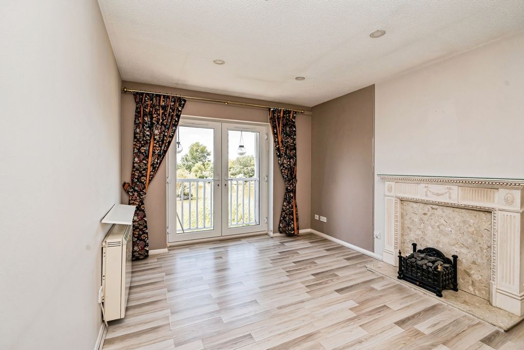 Property photo 2 of 22 Reception Room