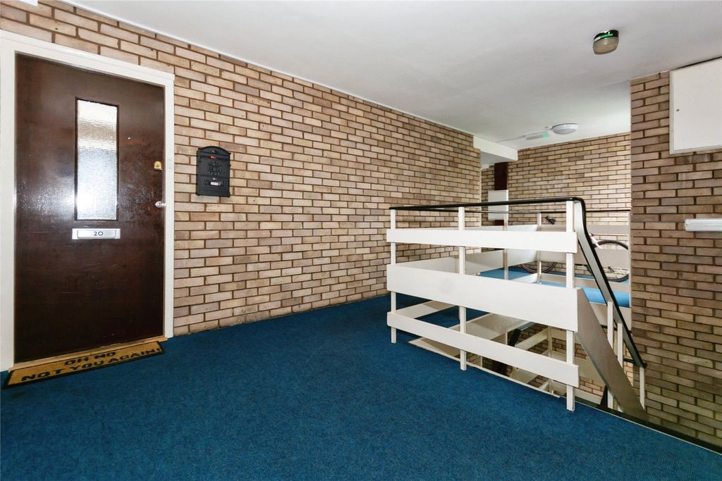 Property photo 2 of 14 Picture No. 02