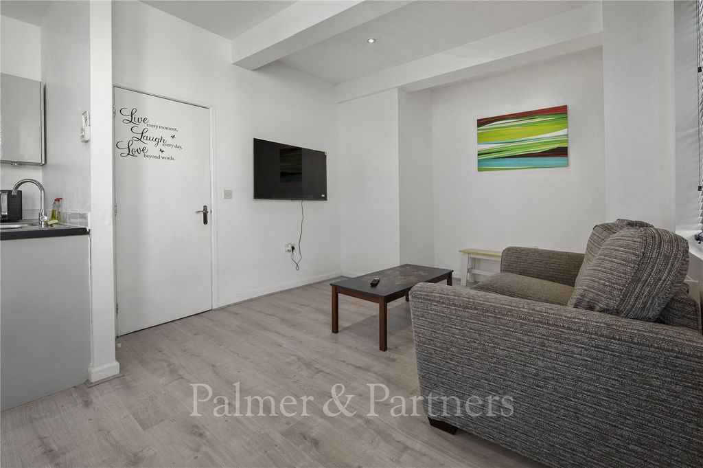 Property photo 2 of 7 Reception Room
