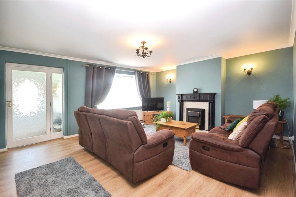 Property photo 2 of 16 Picture No. 03