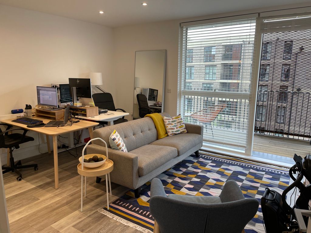 Property photo 3 of 17