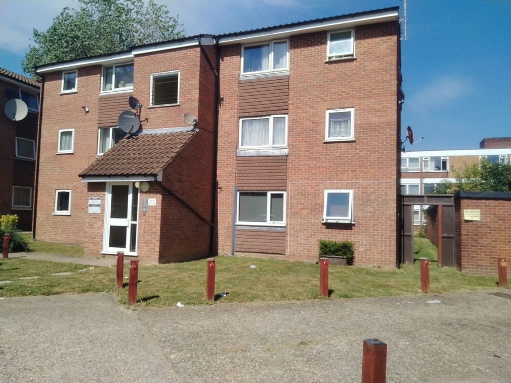 Property photo 1 of 7 First Floor One Bed Flat Off Church Road Northolt