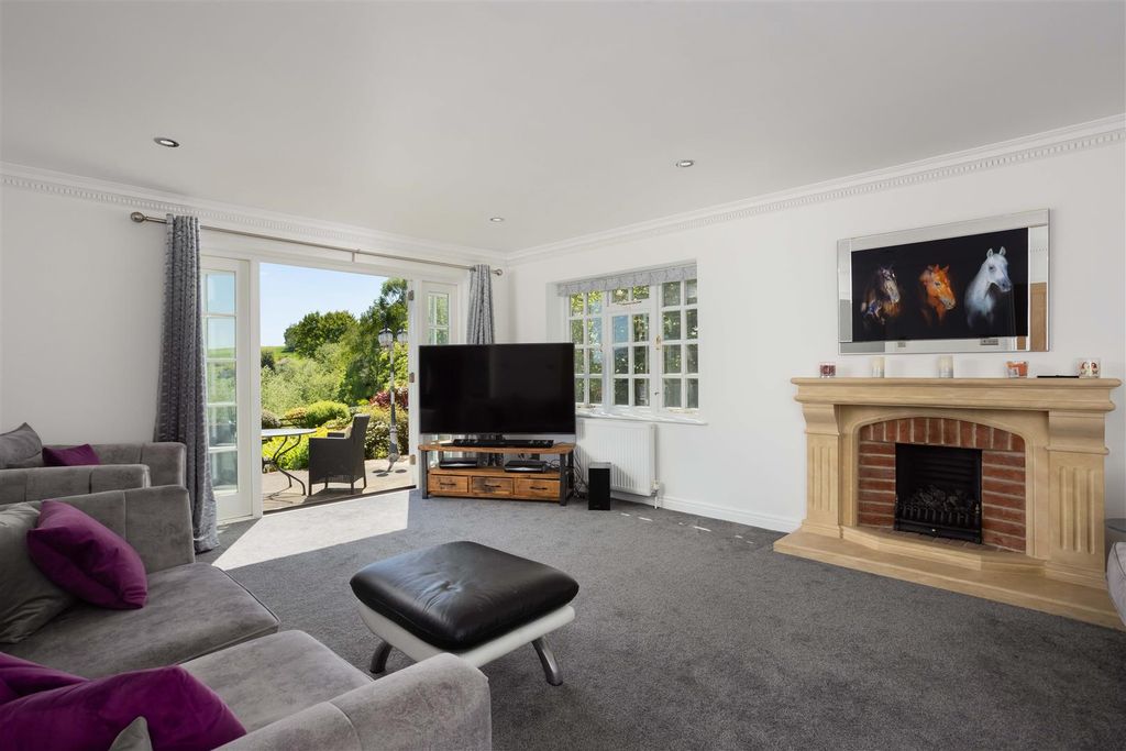 Property photo 2 of 17 00004.Jpg
