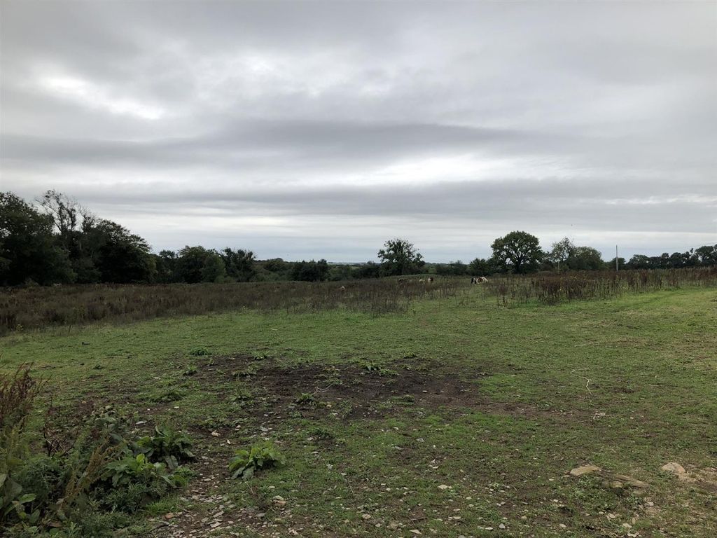 Property photo 2 of 5 Land6.Jpg