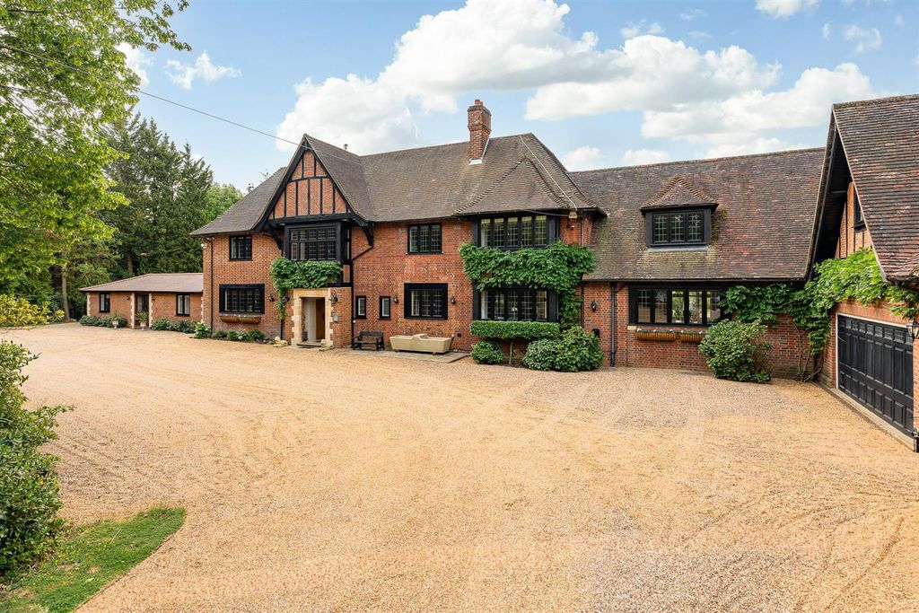 Additional image 23 of 6 bed detached house for saleThe Ridgeway, Cuffley EN6