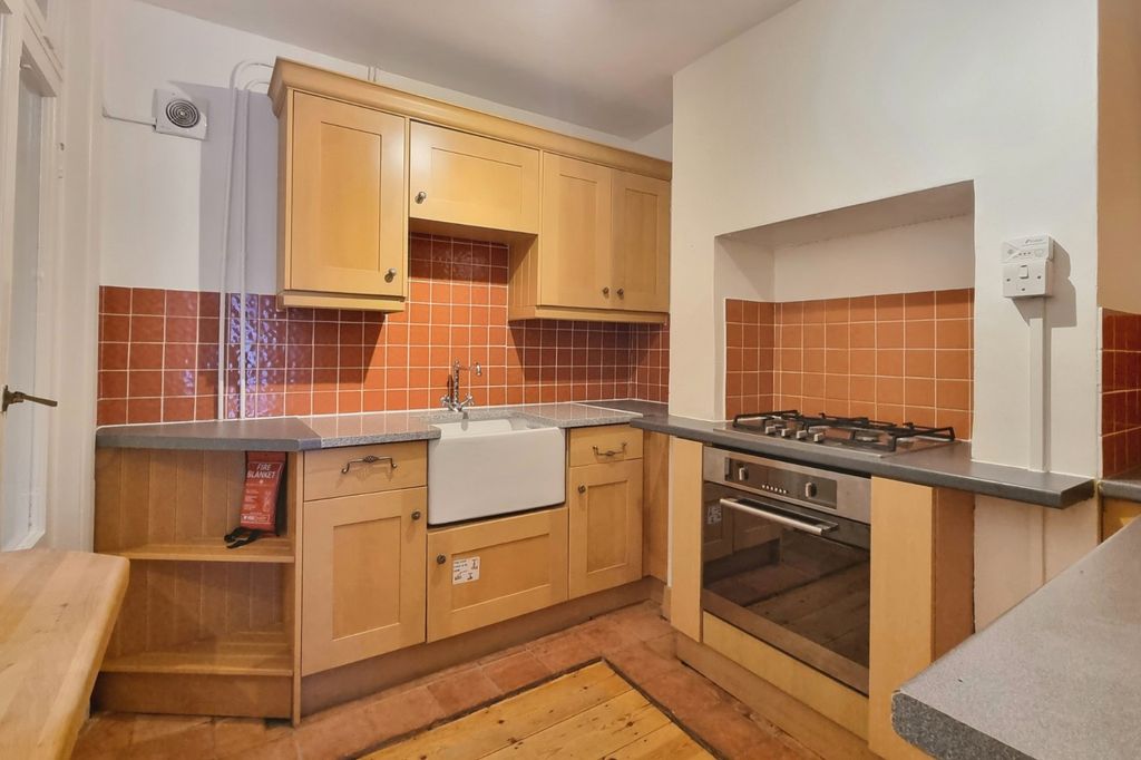 Property photo 3 of 11 Picture 3