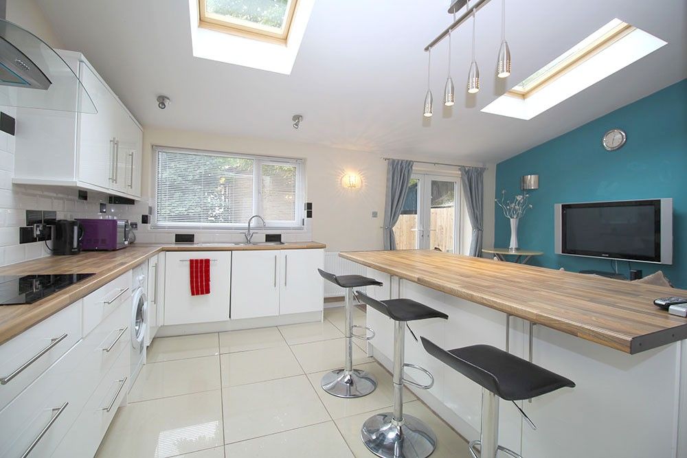 Property photo 1 of 21 Cotswold Close (Main)