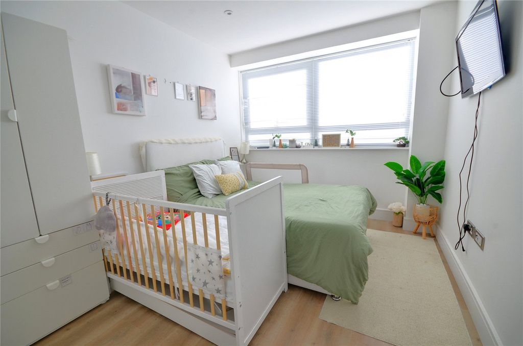 Property photo 3 of 12 Bedroom