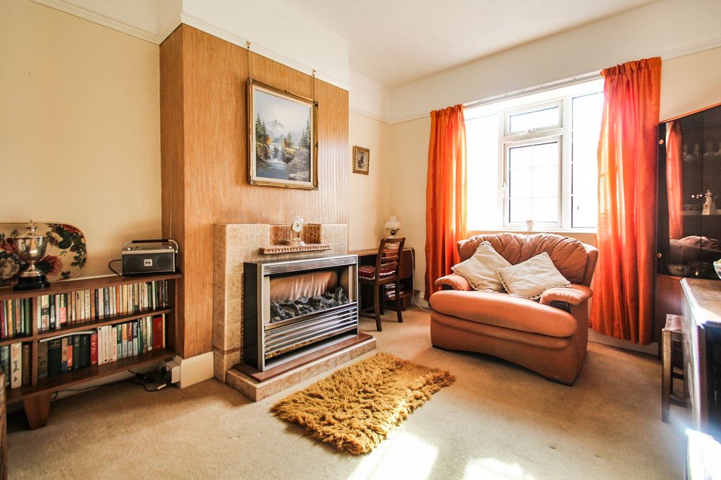 Property photo 2 of 16 Img_7344