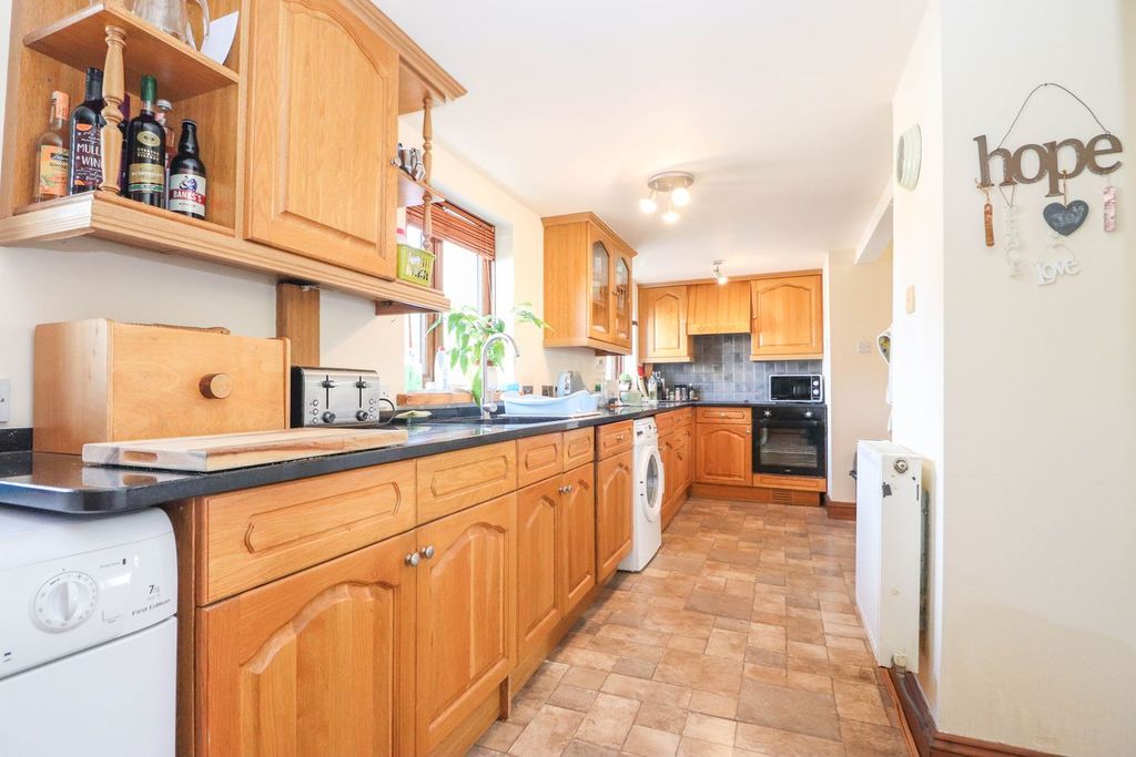 Property photo 3 of 23 Open Plan Lounge/Dining Kitchen