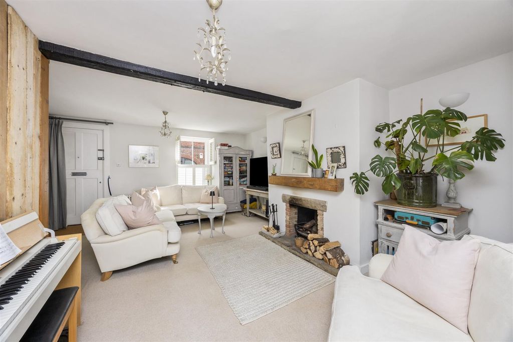Property photo 2 of 22