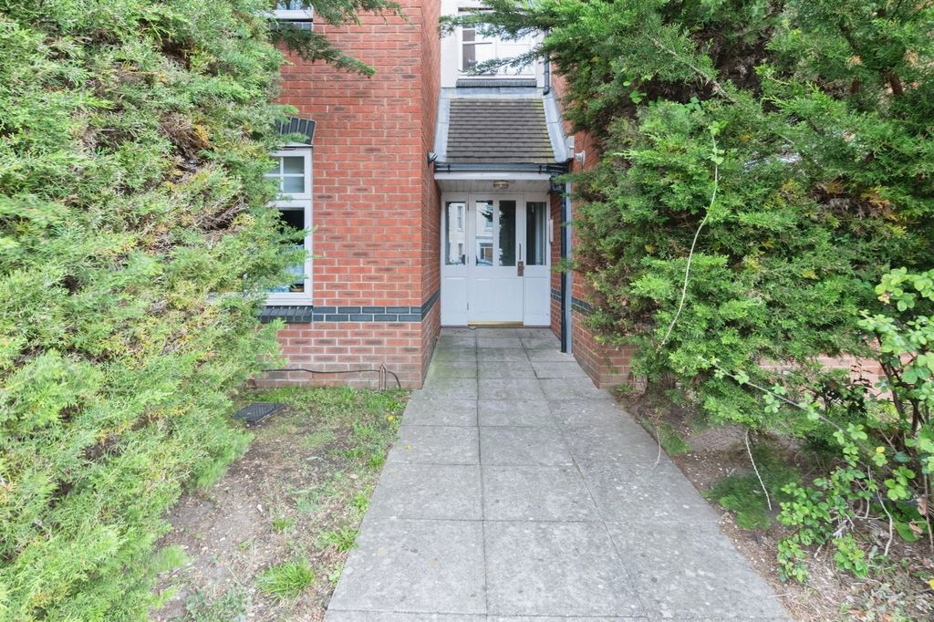 Property photo 2 of 16