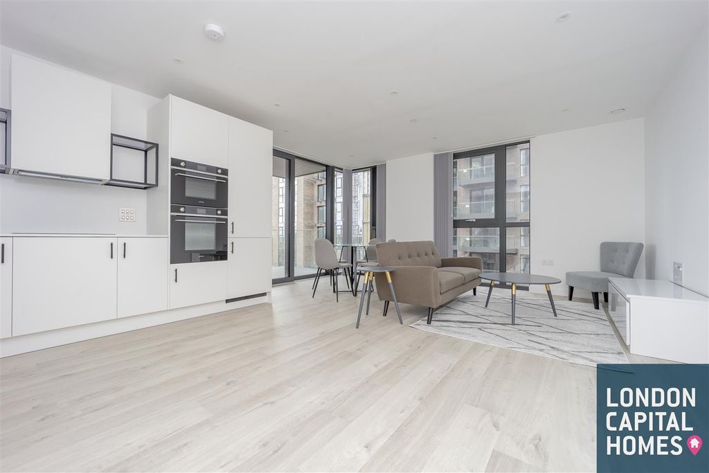 Property photo 3 of 25 Cal_6595.Jpg