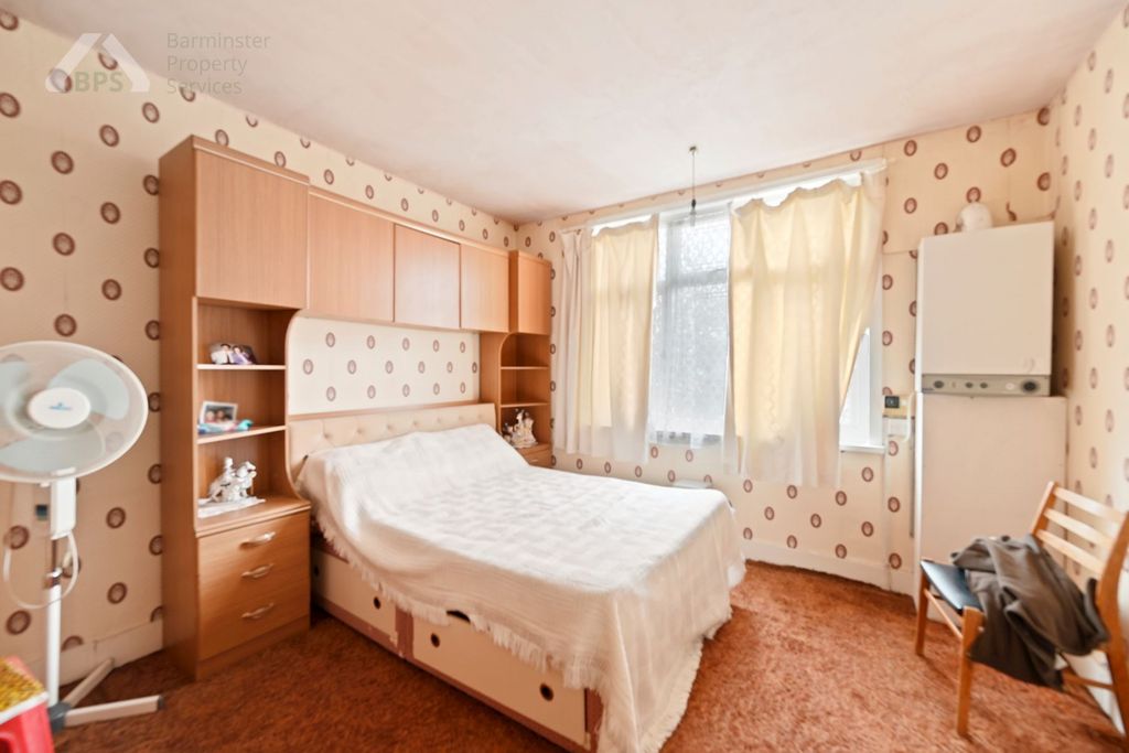 Property photo 1 of 15 Kimberley Road