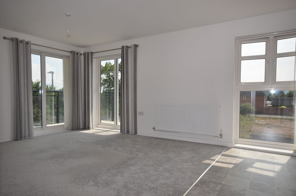 Property photo 3 of 10 Image