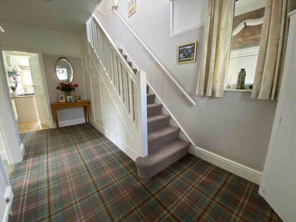 Property photo 2 of 17 Hall