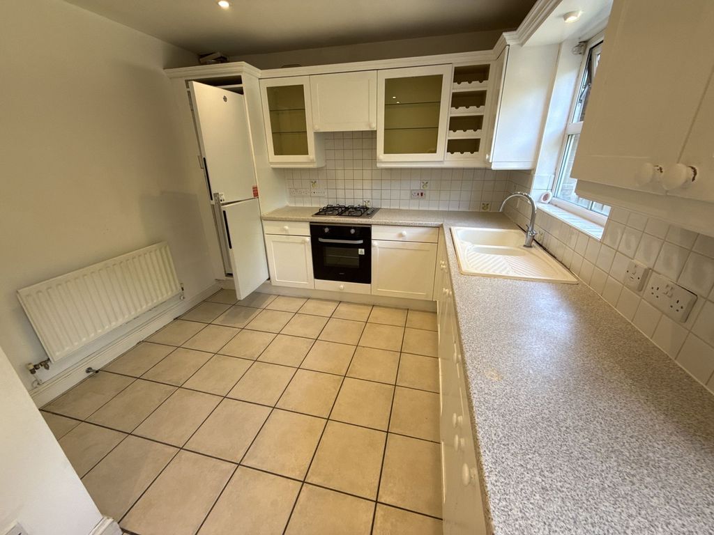 Property photo 1 of 22 Kitchen